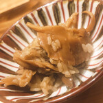 温石 - 二膳目は舞茸ご飯。天然なので香りはくどいくらいに強い。ハウスものとは全く異なる野趣に溢れます