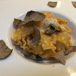 Rakanthinetta - 卵の黄身とペコリーノチーズのパスタ　黒トリフ