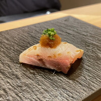 難波 鮨 よこ田 - ブリ