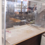 手打ちうどん ろくでなし - 絶品麺を生む、魔法の打ち台