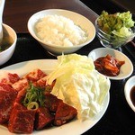 焼肉ホルモン 王道 - 焼肉定食 ￥980