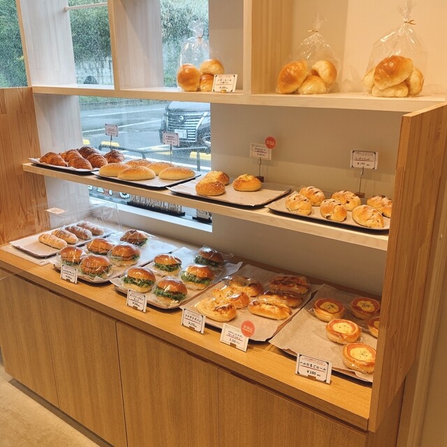 ベーカリー リヴィエール（RIVIERE）- 川内村の本格パンとカフェ体験