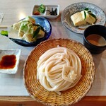 清水屋 - 【2021.10.17(日)】ざるうどん(中盛・300g)1,180円＋精進揚げ(茄子)550円＋だし巻き玉子550円