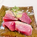 うを徳 - 舞鶴産鰹の炭火焼き