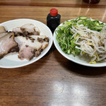 新福菜館 - 焼豚ブロック 2500円