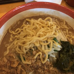 Memba Tado Koro Shouten - 麺の様子。大盛です