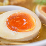 麺や しし丸。 - 味玉