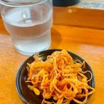 椿ラーメンショップ - 今の季節のキムチはもやし❗️