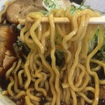 Bonten - 麺は加水多目でモチモチのヤツ。
                        
                        加水少なめのワシワシ感のあるパワフル麺だったらもっと美味い！
                        とオイラは思うんだが。
                        
                        
                        
                        
                        
                        