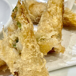 かつぎや - このザクザクの皮が堪らない食感です　海老も甘くて旨い