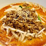 かつぎや - 我慢できずに担々麺もいただきました