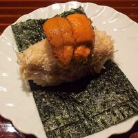 鮨 在 - 毛ガニとバフンウニの海苔巻き