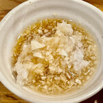 焼鳥 酉たけ - お通し3　柚子入りのおにおろしは滝鳥のお供です