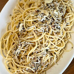 カネヒデ小林商店 - ゆでしらすとじゃこは翌昼のパスタになりました