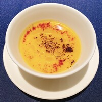 サンタ・マリア・ノヴェッラ・ティサネリーア 京都店 - Stuzzichino(一口前菜・付け出し)
                    バターナッツ南瓜　ズッパ