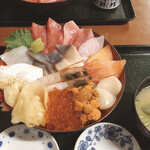 みなと食堂 - 特選おまかせ丼12種