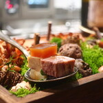 IZA - フォアグラとパルミジャーノのワンスプーンアップ