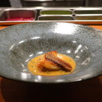 IZA - 愛媛の真鯛 ロワイヤルソース