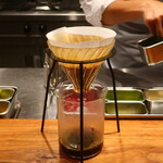 IZA - ホットコーヒー抽出中