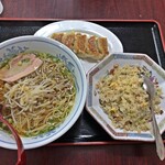中華園 - ラーメン・チャーハン定食