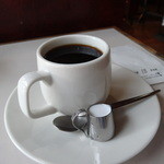 純喫茶 団 - ホットコーヒー（水出しを温めている）