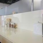 眞麺 穂高 - スッキリ店内