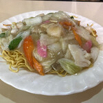 中国料理 絹路 - 海鮮あんかけ焼きそば＠950円
