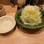 とんかつ新宿さぼてん - キャベツ