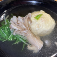 賛否両論 名古屋 - おまかせコース（税込 3,900円）評価＝◎：【椀物】海老シンジョ