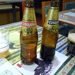 ジオダナ - ペルーのビール　クスケーニャのレギュラーと黒