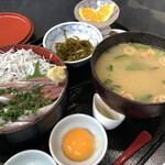 味処　大森 - ♪親子丼¥1230 つみれ汁+100