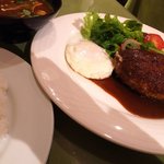 洋食屋 ふじ家 - ハンバーグ定食９５０円