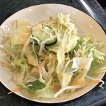 インターナショナルビレッジ - サラダ
