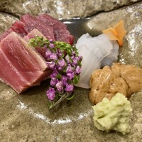 三宅輝 - 鮪赤身 中トロ かわはぎ 肝醤油