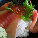 Rakkyoukan - 海鮮丼