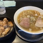 松屋食堂 - 