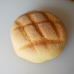 ぱん屋 どんぐり - バターメロンパン