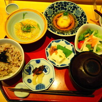 豆富料理と吟醸せいろ蒸し 八かく庵 大阪ステーションシティ店 - 【京舞妓御膳】