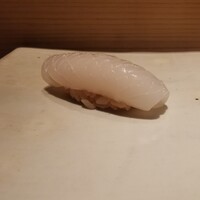 鮨m - 