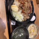 カルビ丼とスン豆腐専門店 韓丼 - 