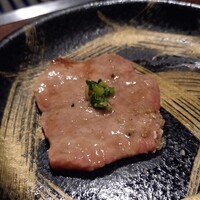黒毛和牛焼肉 虎斑 北新地店 - 