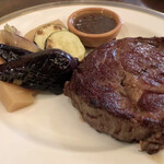 タベルナ ルーチェ - 牛肉のステーキ