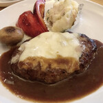 タベルナ ルーチェ - チーズハンバーグ