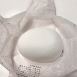 石村萬盛堂 - 鶴の卵を模した