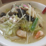 長崎ちゃんぽん・皿うどん 球磨 - 普通のちゃんぽん　青物はインゲン