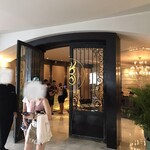 lebua at State Tower - 車寄せ入口