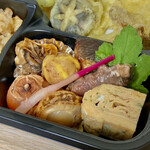 西条温泉とくら - 秋の特製弁当(¥1,200)　秋鮭西京焼き・玉子焼き・エリンギ豚肉巻・牡蠣時雨煮・焼帆立・栗金団・餅包みチーズ