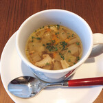 ル・ミロ カフェ&ビストロ - 野菜のスープ   優しい味です