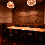 蕎麦割烹 一心 - 内観個室8名掛け
