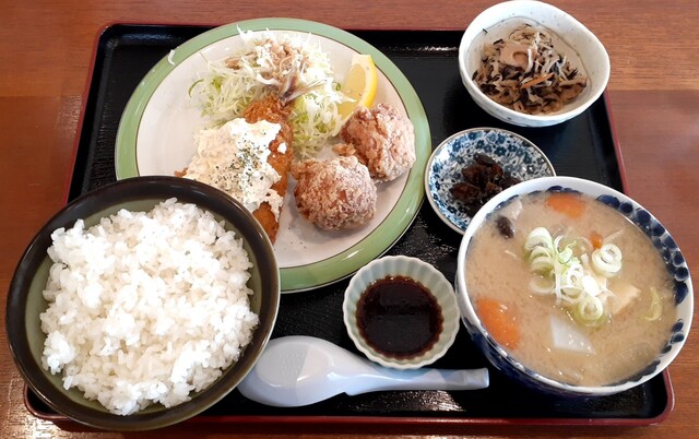 ごはん職人六兵衛 - 本楯（食堂）の写真